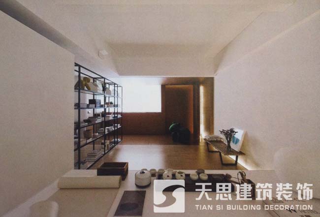 <a href=http://www.jijiyiyinews.com/ target=_blank class=infotextkey>合肥辦公室裝修</a>側(cè)面書(shū)架
